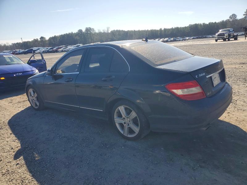 Photo 2 from auction – 2011 MERCEDES-BENZ C 300 with VIN WDDGF5EB8BR156067