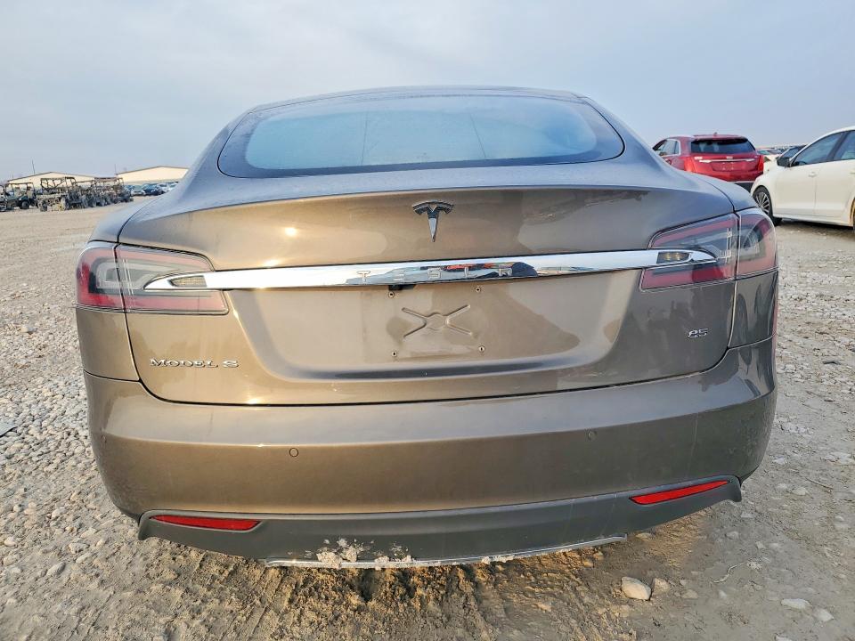 Photo 6 from auction – 2015 TESLA MODEL S with VIN 5YJSA1E12FF118803