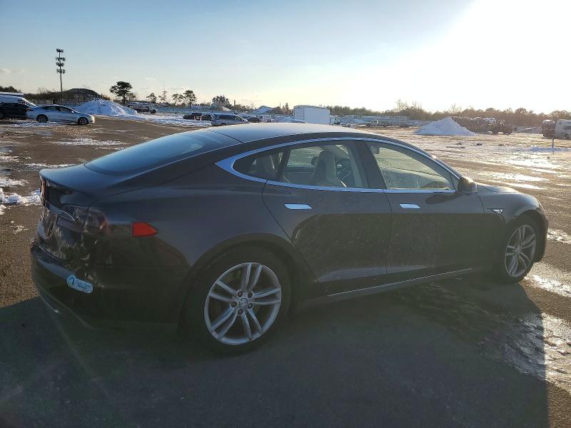 Photo 3 from auction – 2014 TESLA MODEL S with VIN 5YJSA1H16EFP60306