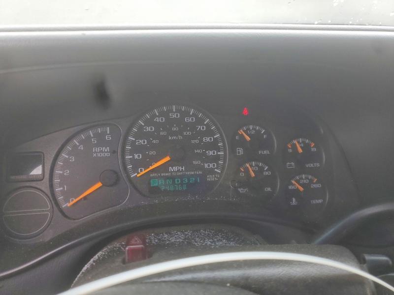 Photo 9 from auction – 2000 CHEVROLET SILVERADO with VIN 1GCEK19T3YE204650