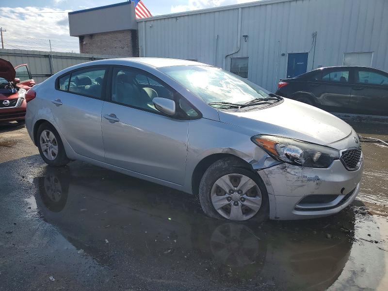 Photo 4 from auction – 2016 KIA FORTE LX with VIN KNAFX4A65G5500746