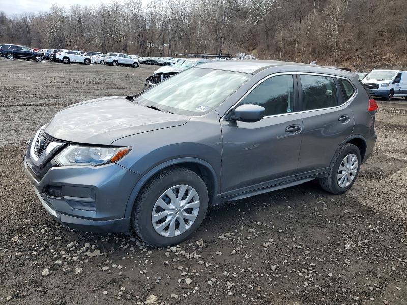 NISSAN ROGUE S 2017 with VIN JN8AT2MVXHW256057 - Photo from auction