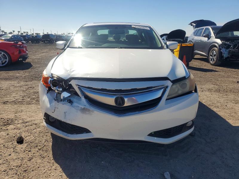 Photo 5 from auction – 2014 ACURA ILX 20 PRE with VIN 19VDE1F54EE013692