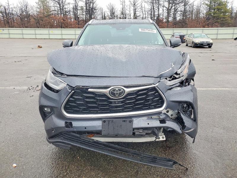 Photo 5 from auction – 2020 TOYOTA HIGHLANDER with VIN 5TDFZRBH4LS034838
