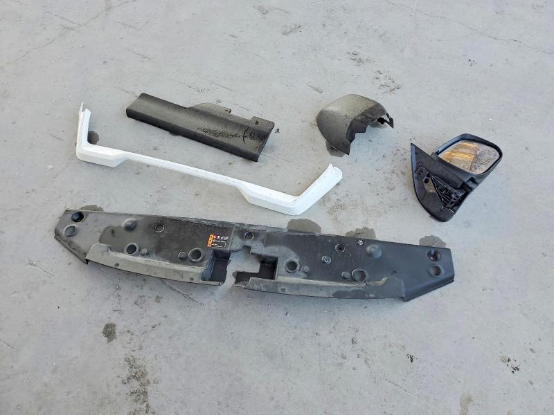 Photo 12 from auction – 2021 GMC CANYON ELE with VIN 1GTH5BEN8M1270372