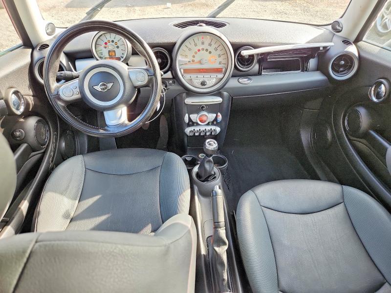 Photo 8 from auction – 2010 MINI COOPER with VIN WMWMF3C51ATU79213