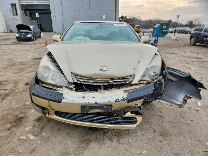 Photo 5 from auction – 2002 LEXUS ES 330 with VIN JTHBF30G220050843
