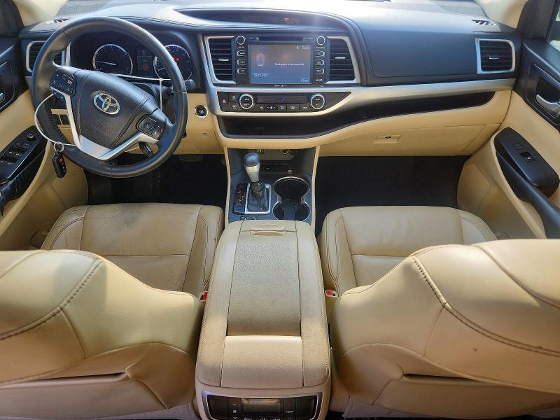 Photo 8 from auction – 2015 TOYOTA HIGHLANDER with VIN 5TDKKRFH4FS045906