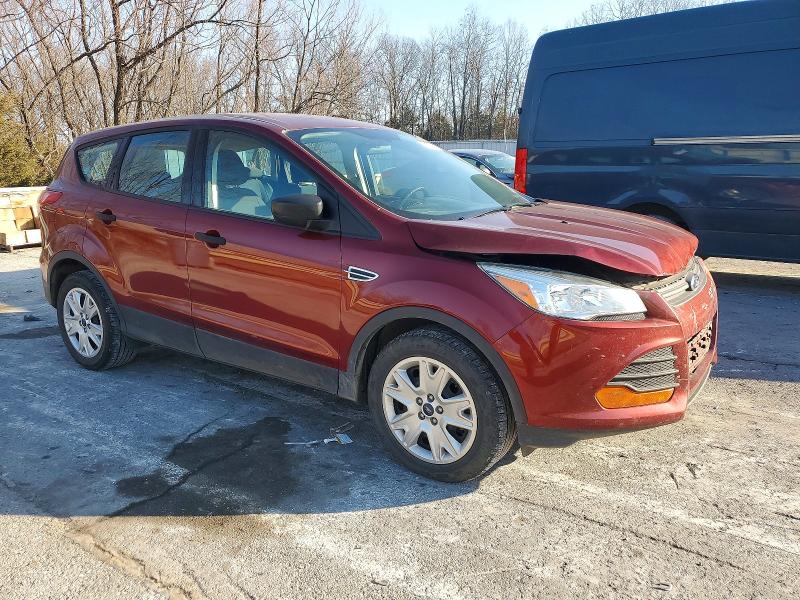 Photo 4 from auction – 2016 FORD ESCAPE S with VIN 1FMCU0F71GUA10198