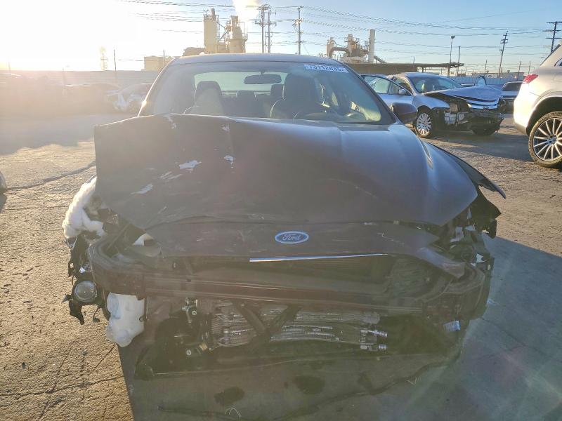 Photo 5 from auction – 2018 FORD FUSION SE with VIN 3FA6P0LU3JR204349