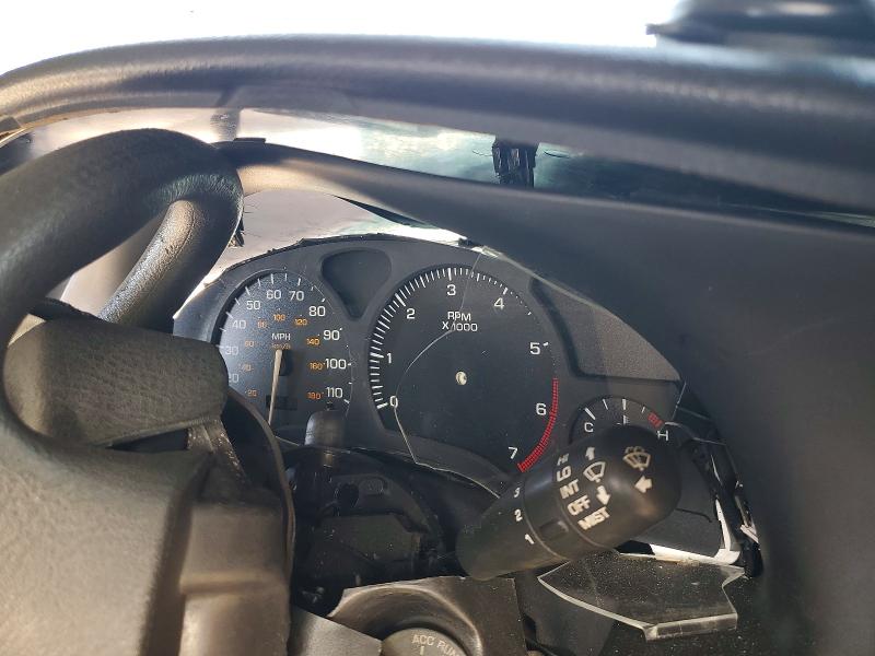 Photo 9 from auction – 2000 SATURN SL1 with VIN 1G8ZH5281YZ152015