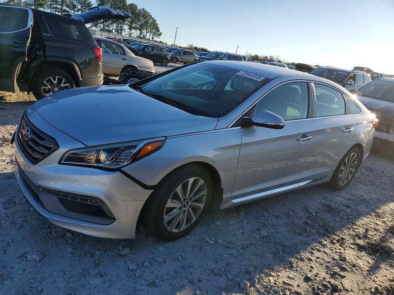 HYUNDAI SONATA SPO 2015 with VIN 5NPE34AFXFH215811 - Photo from auction