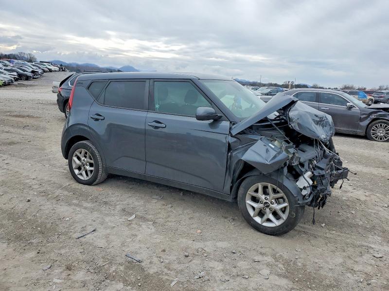 Photo 4 from auction – 2021 KIA SOUL LX with VIN KNDJ23AUXM7765621