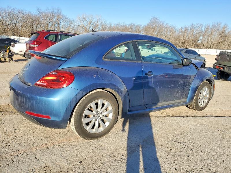 Photo 3 from auction – 2016 VOLKSWAGEN BEETLE 1.8 with VIN 3VWF07AT2GM632417