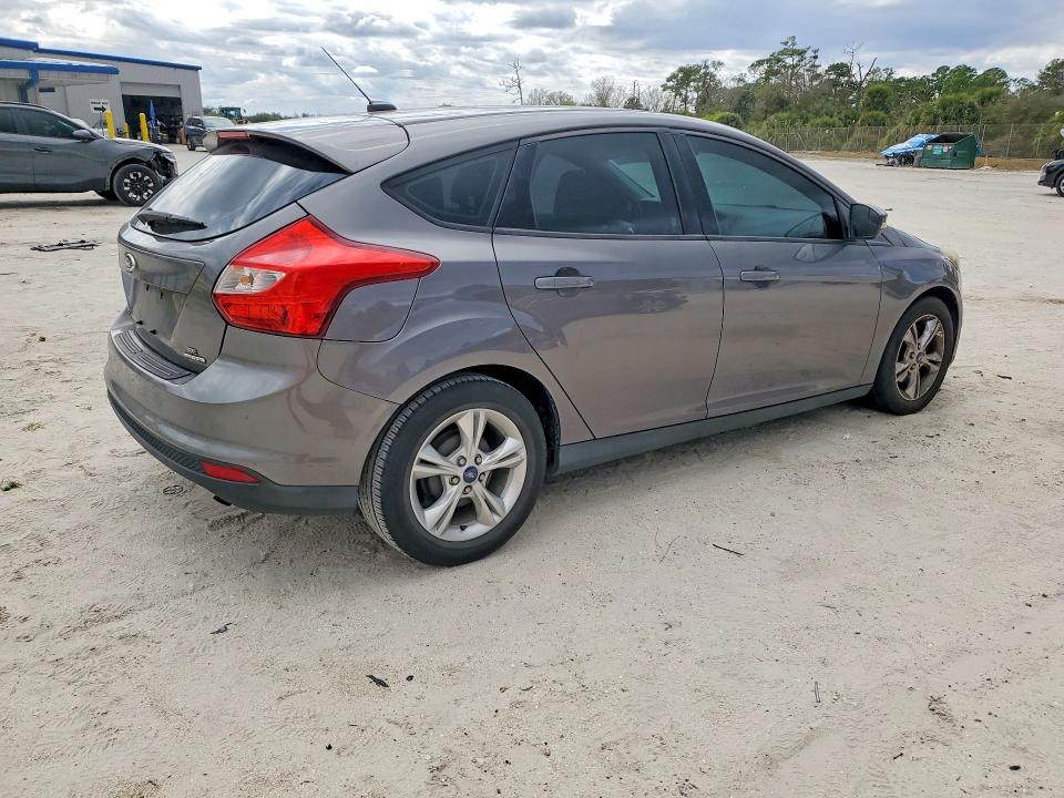 Photo 3 from auction – 2013 FORD FOCUS SE with VIN 1FADP3K20DL356004