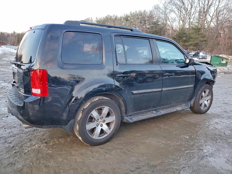Photo 3 from auction – 2014 HONDA PILOT TOUR with VIN 5FNYF4H96EB026414