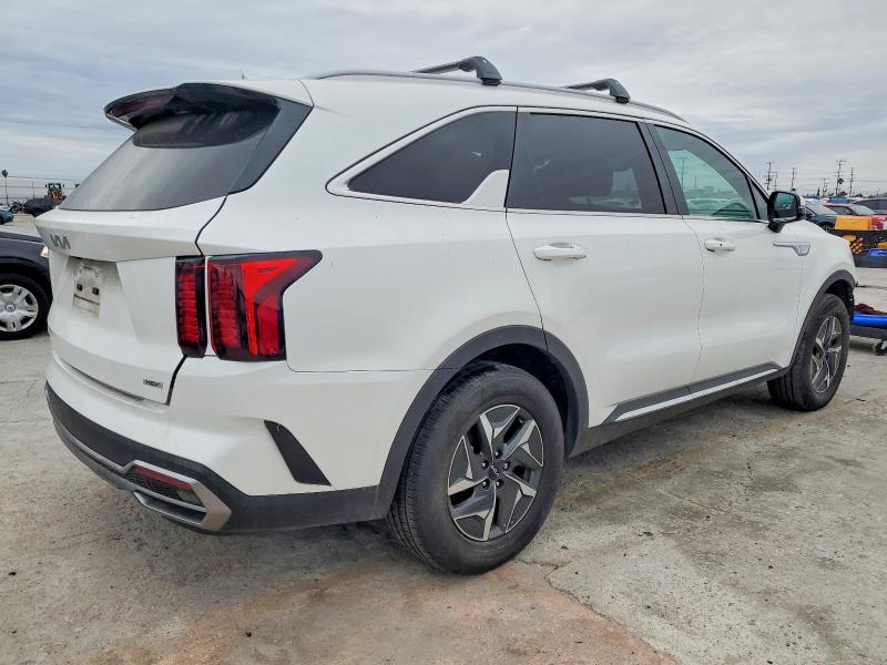 Photo 3 from auction – 2023 KIA SORENTO EX with VIN KNDRH4LG5P5175602