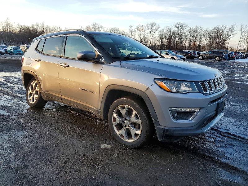 Photo 4 from auction – 2018 JEEP COMPASS with VIN 3C4NJDCB5JT222447