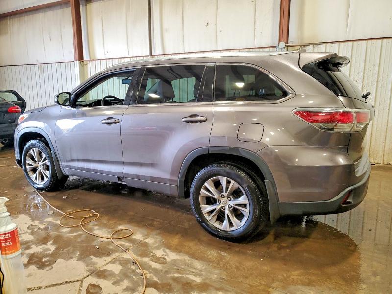 Photo 2 from auction – 2015 TOYOTA HIGHLANDER with VIN 5TDJKRFH1FS150642