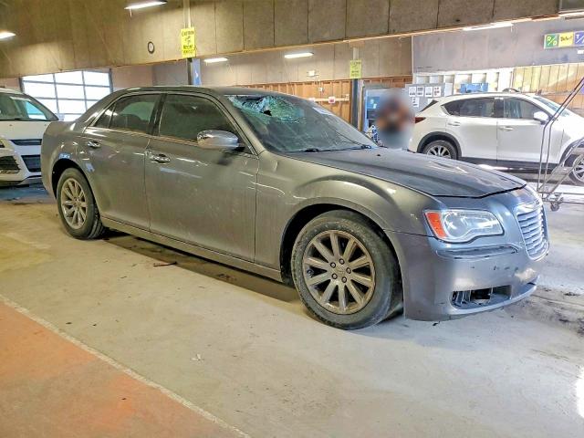 Photo 4 from auction – 2012 CHRYSLER 300 with VIN 2C3CCACGXCH283904