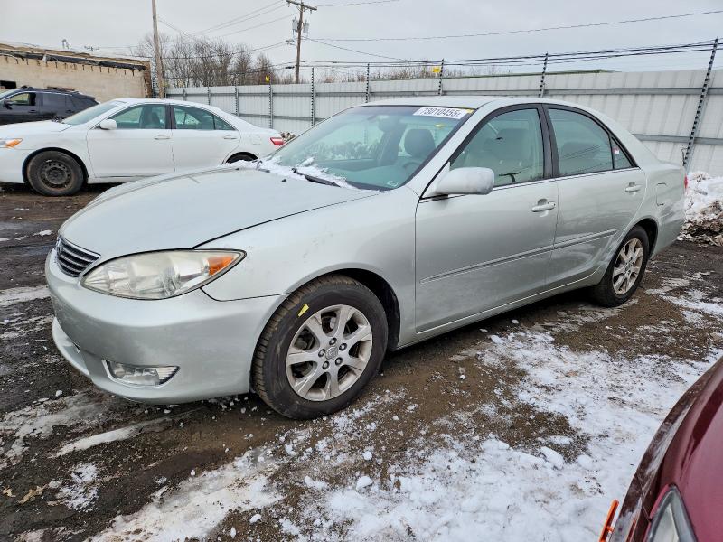 TOYOTA CAMRY LE 2005 with VIN JTDBF30K150166593 - Photo from auction