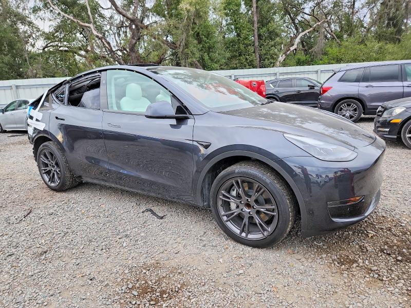 Photo 4 from auction – 2025 TESLA MODEL Y with VIN 7SAYGDED2SF228221