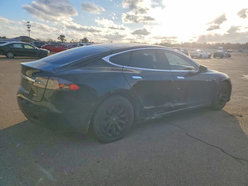 Photo 3 from auction – 2018 TESLA MODEL S with VIN 5YJSA1E21JF244362
