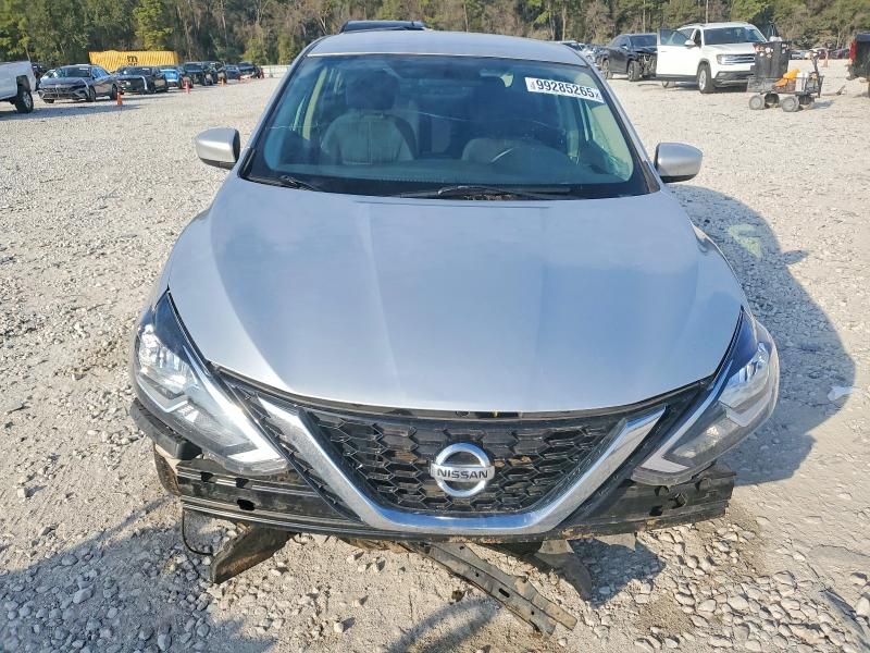 Photo 5 from auction – 2017 NISSAN SENTRA S with VIN 3N1AB7AP1HY289509