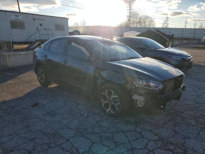 Photo 4 from auction – 2021 KIA FORTE with VIN 3KPF24AD1ME388544