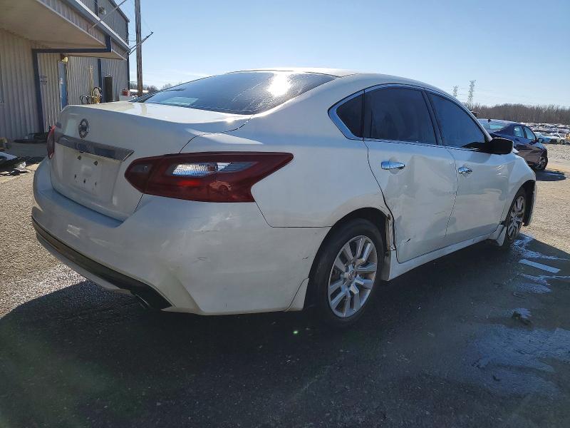 Photo 3 from auction – 2018 NISSAN ALTIMA with VIN 1N4AL3AP8JC104914
