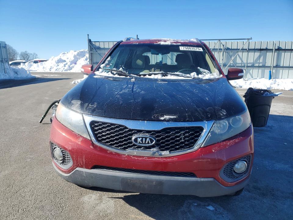 Photo 5 from auction – 2011 KIA SORENTO BA with VIN 5XYKTDA11BG059442