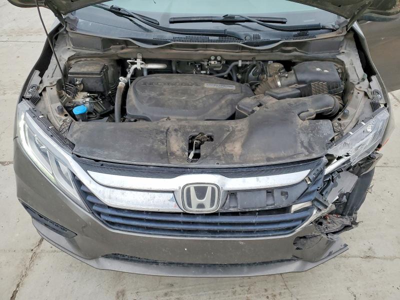 Photo 11 from auction – 2018 HONDA ODYSSEY EX with VIN 5FNRL6H77JB012944