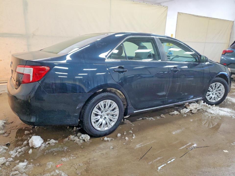 Photo 3 from auction – 2014 TOYOTA CAMRY L with VIN 4T4BF1FK2ER401198