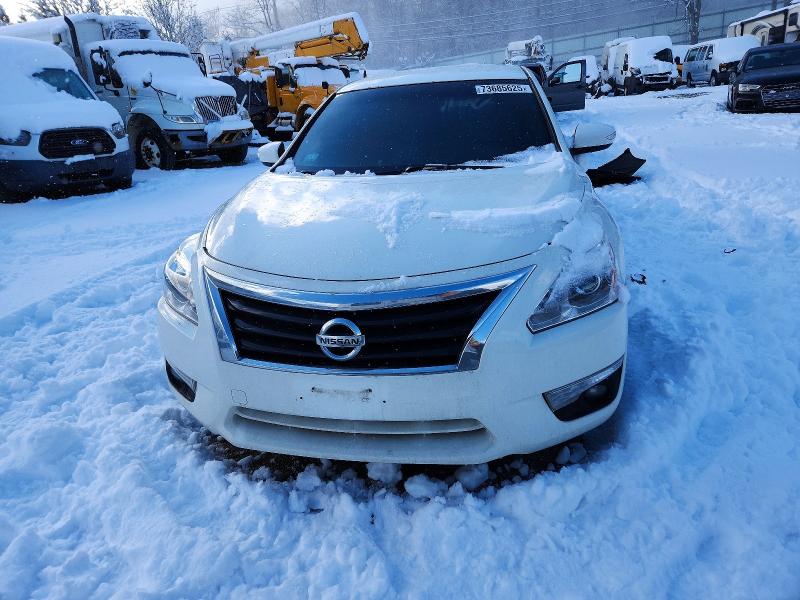 Photo 5 from auction – 2015 NISSAN ALTIMA 2.5 with VIN 1N4AL3AP2FN891273