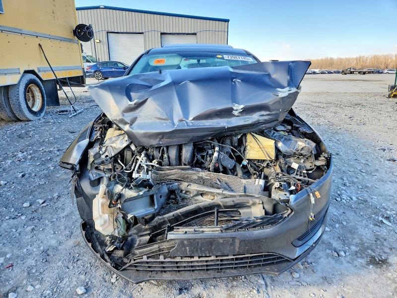 Photo 5 from auction – 2016 FORD FOCUS SE with VIN 1FADP3F21GL261790