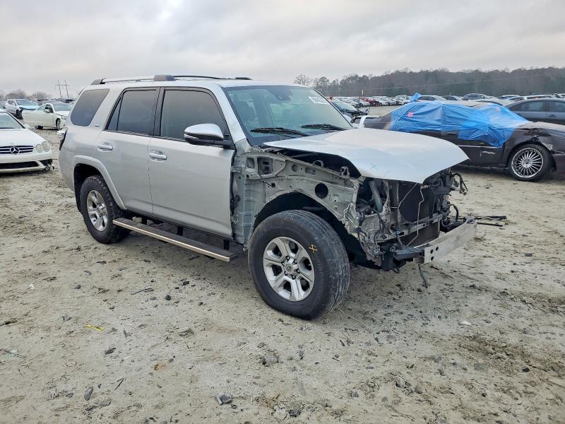 Photo 4 from auction – 2021 TOYOTA 4RUNNER SR with VIN JTEFU5JR9M5237874