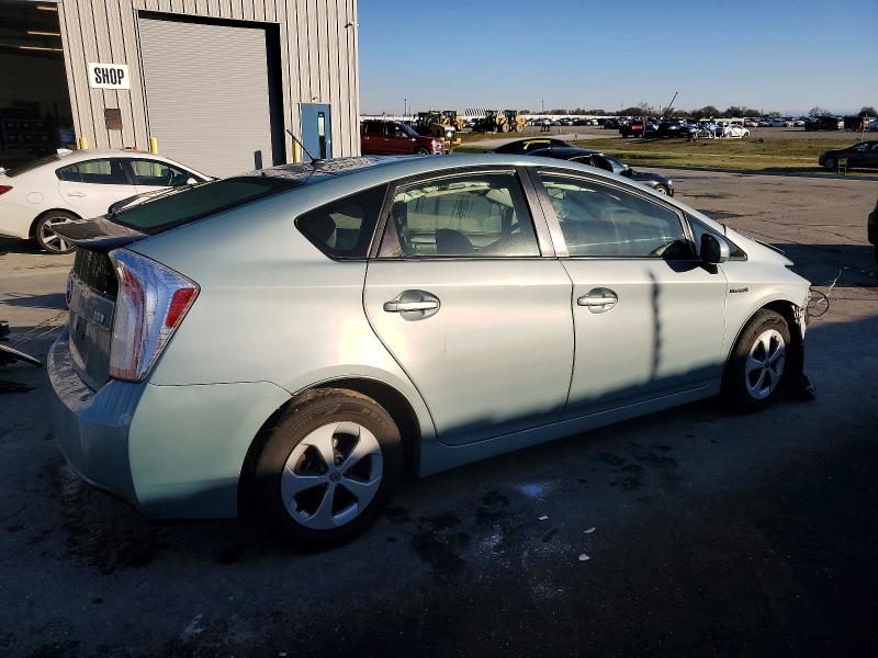 Photo 3 from auction – 2015 TOYOTA PRIUS with VIN JTDKN3DU5F2000744