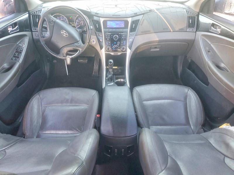 Photo 8 from auction – 2011 HYUNDAI SONATA SE with VIN 5NPEC4AC4BH272294