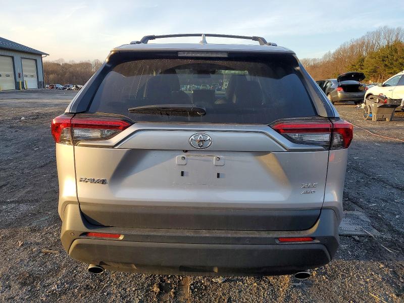 Photo 6 from auction – 2023 TOYOTA RAV4 XLE P with VIN 2T3A1RFV7PC385508