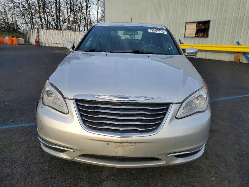 Photo 5 from auction – 2011 CHRYSLER 200 with VIN 1C3BC1FB3BN535980
