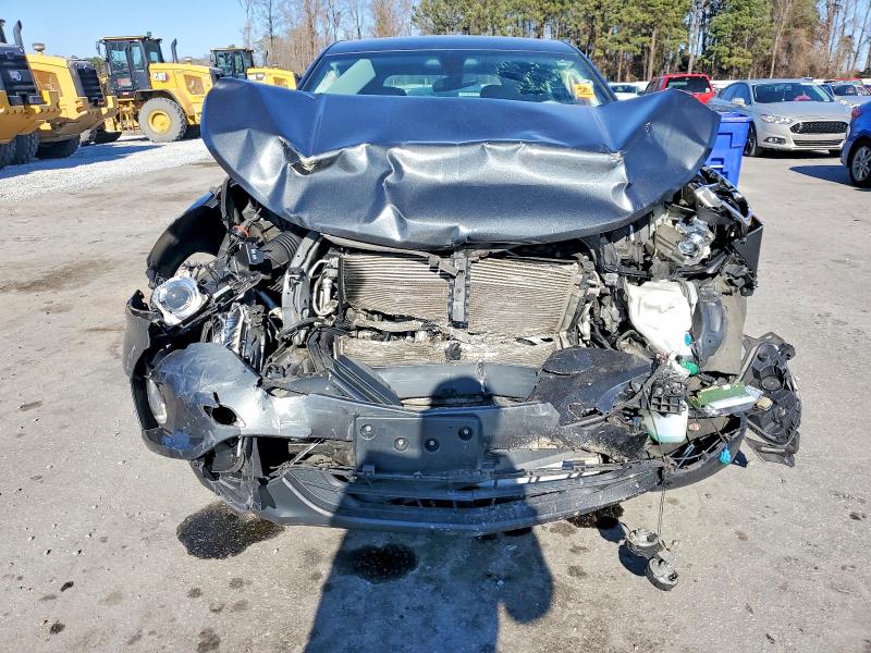 Photo 5 from auction – 2019 CHEVROLET EQUINOX with VIN 2GNAXHEV3K6117169
