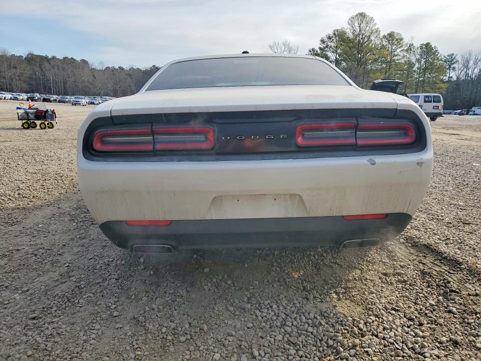 Photo 6 from auction – 2016 DODGE CHALLENGER with VIN 2C3CDZAG9GH113506
