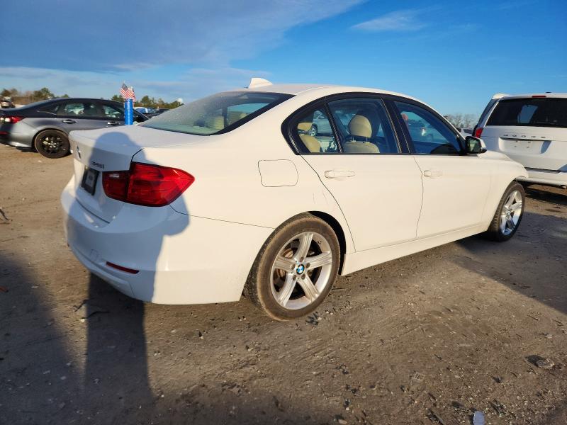 Photo 3 from auction – 2014 BMW 328 XI with VIN WBA3B3C55EJ983031
