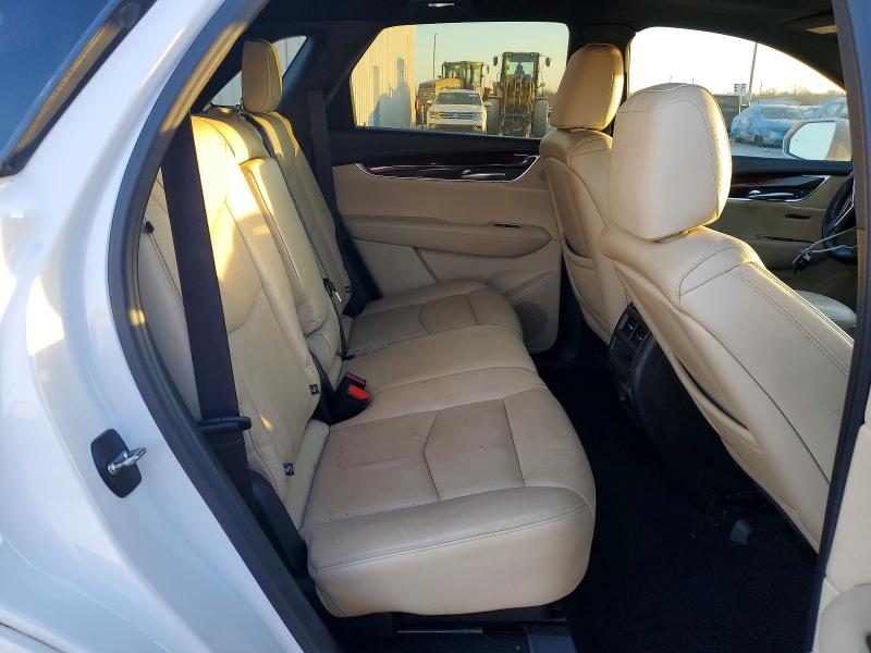 Photo 11 from auction – 2018 CADILLAC XT5 with VIN 1GYKNCRS5JZ237087