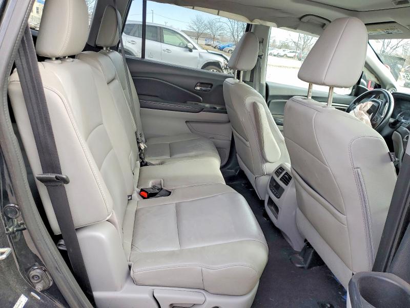 Photo 11 from auction – 2016 HONDA PILOT EXL with VIN 5FNYF5H58GB002105