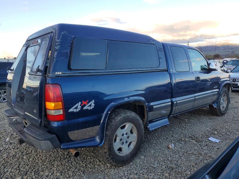 Photo 3 from auction – 1999 CHEVROLET SILVERADO with VIN 2GCEK19T7X1105653
