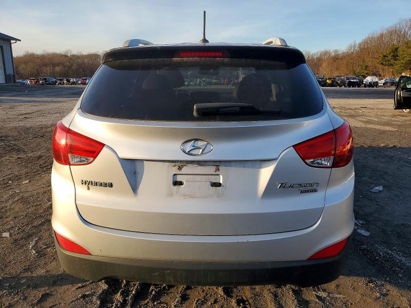 Photo 6 from auction – 2011 HYUNDAI TUCSON GLS with VIN KM8JU3AC4BU233499