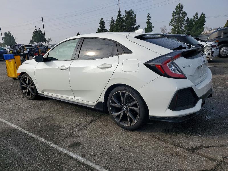 Photo 2 from auction – 2017 HONDA CIVIC SPOR with VIN SHHFK7H41HU427235