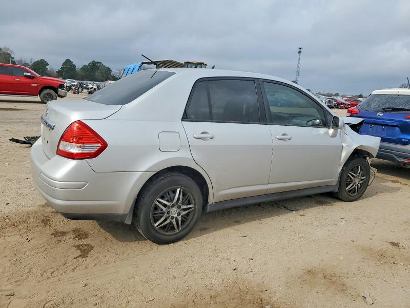 Photo 3 from auction – 2011 NISSAN VERSA with VIN 3N1BC1AP5BL405961