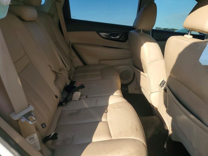 Photo 11 from auction – 2018 NISSAN ROGUE S with VIN 5N1AT2MT2JC830647